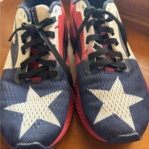 Brooks Patriotic Star Sneakers